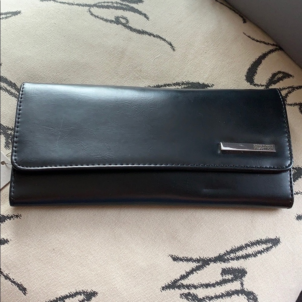 Kenneth Cole Reaction Black Clutch